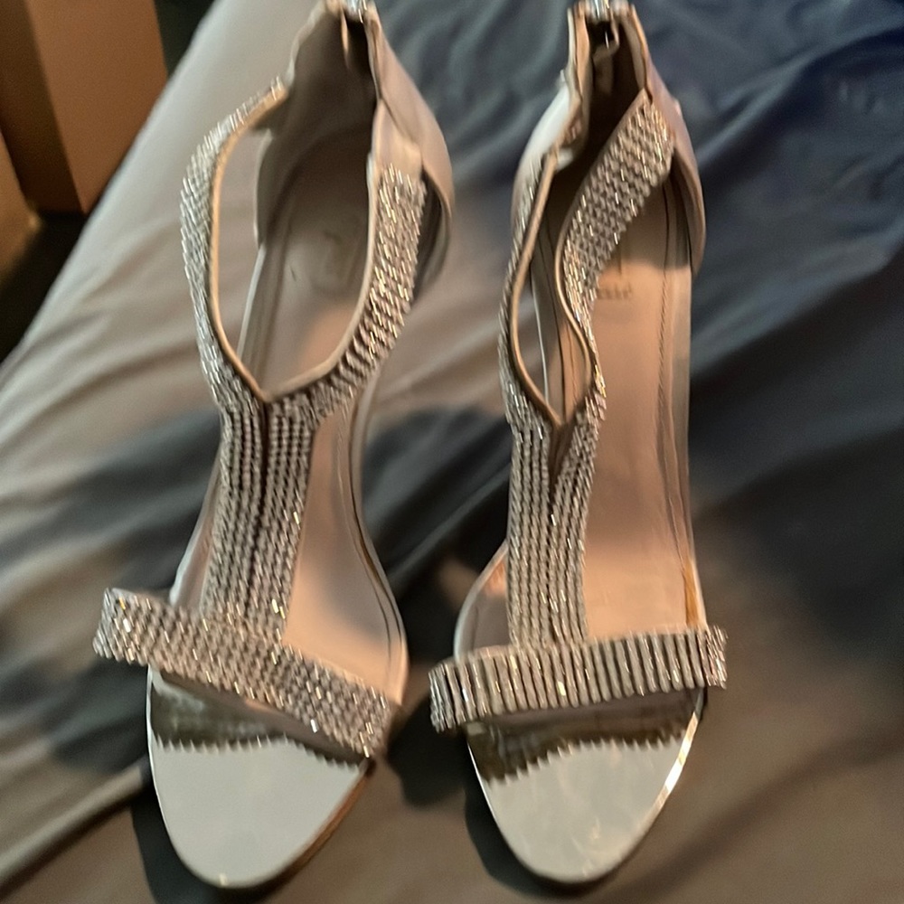 Glint Silver high heels size 9M